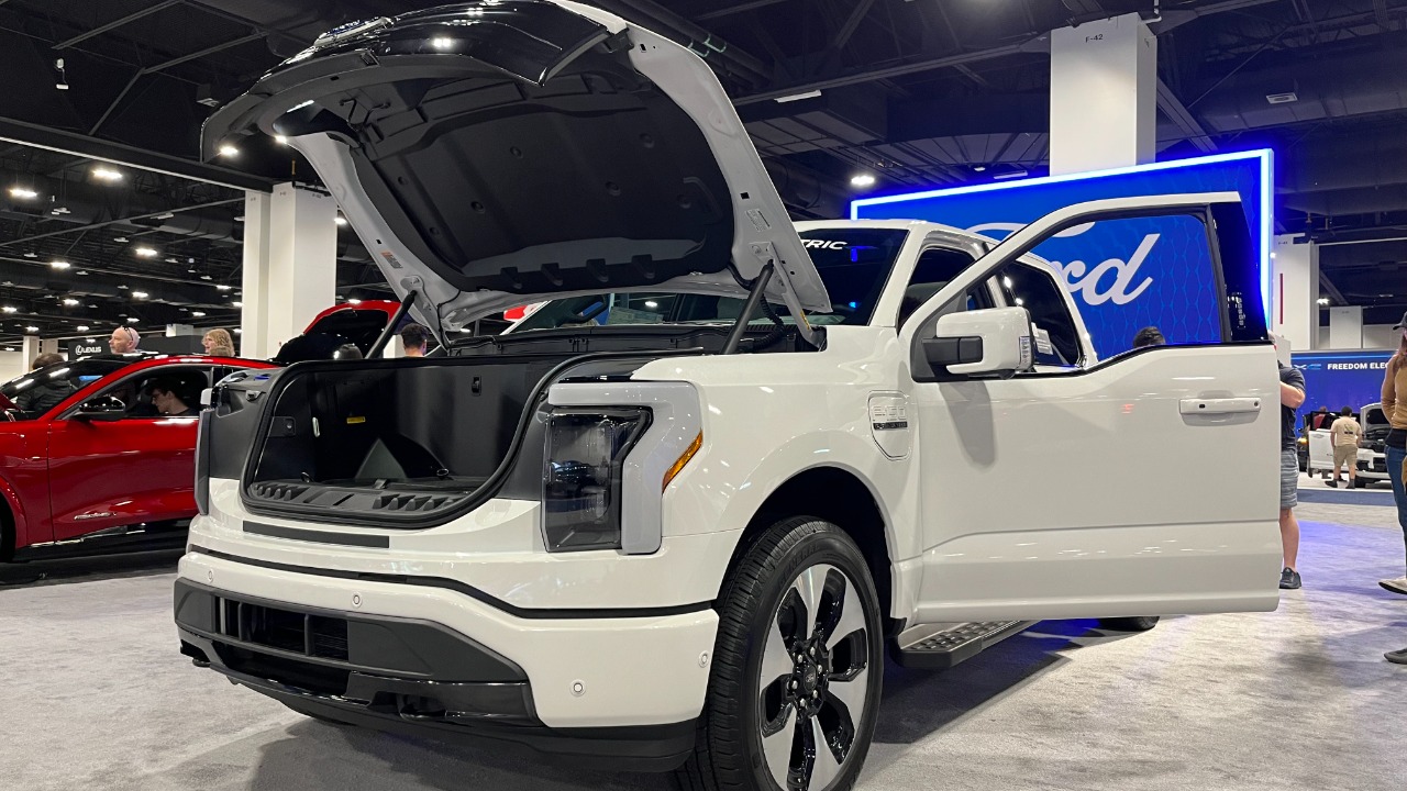 2023 Denver Auto Show Ford F-150 Lightning front left quarter.jpg
