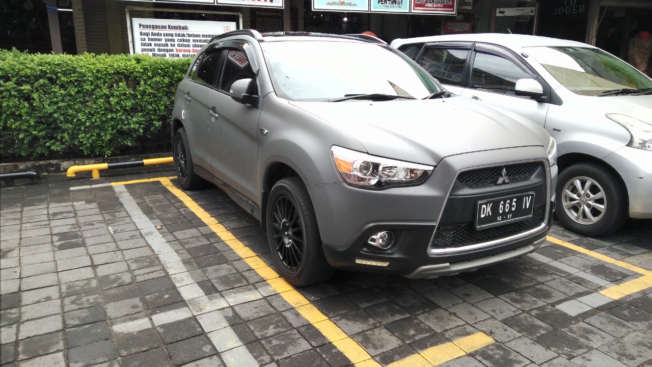 2012 Mitsubishi Outlander Sport, Kuta.jpg