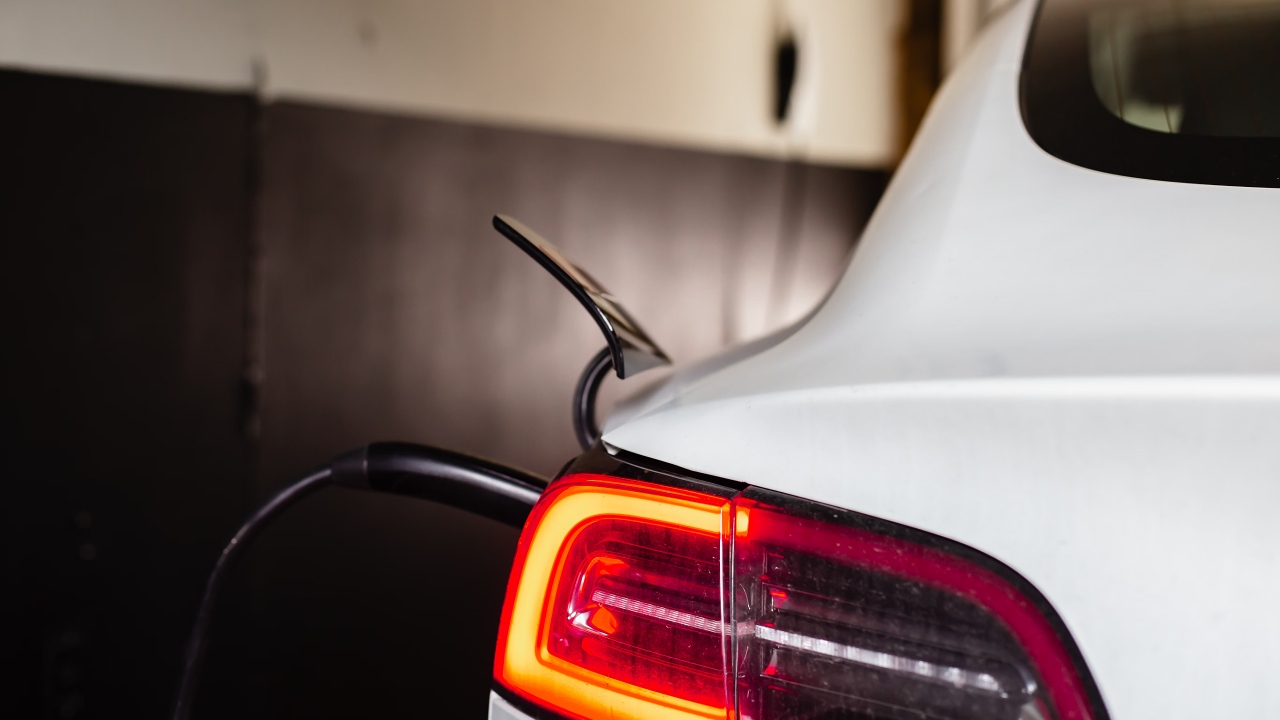 The latest advances in solid-state battery technology in cars