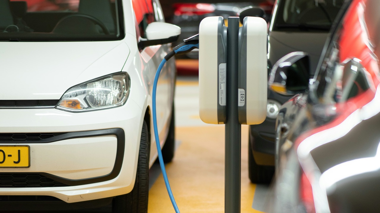 How much does a Hybrid battery cost?