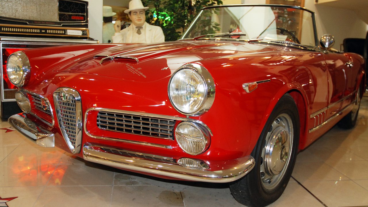 How the 1959 Alfa Romeo 2000 Spider matured the brand