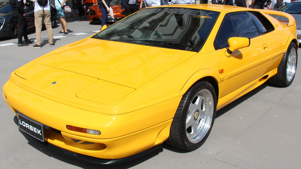 How the 1989 Lotus Esprit Turbo sharpened the wedge