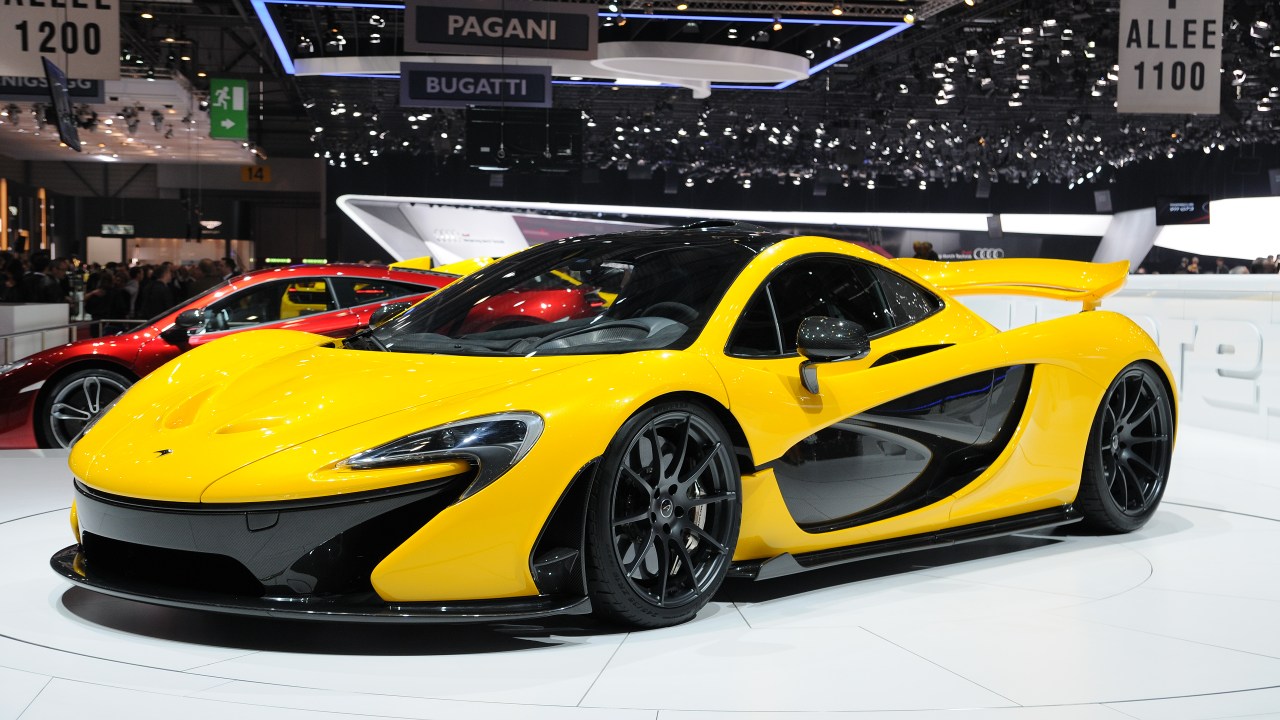 2013 McLaren P1: first hybrid hypercar built for lap times