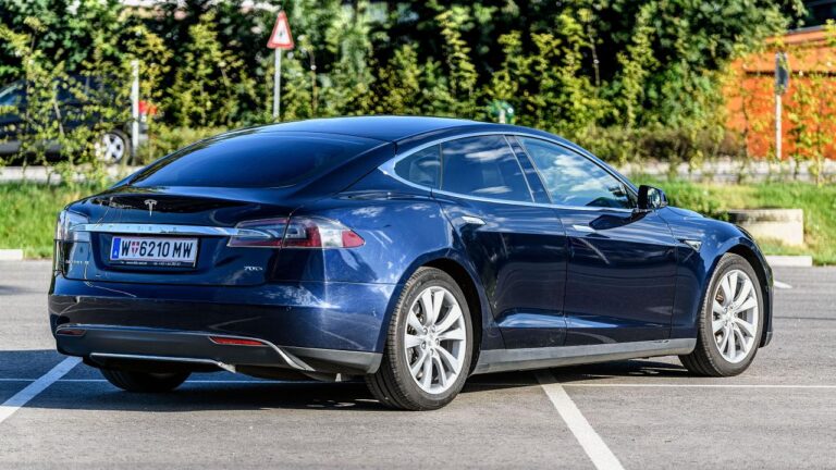 2012 Tesla Model S: first EV to make range and speed mainstream - FAST ...