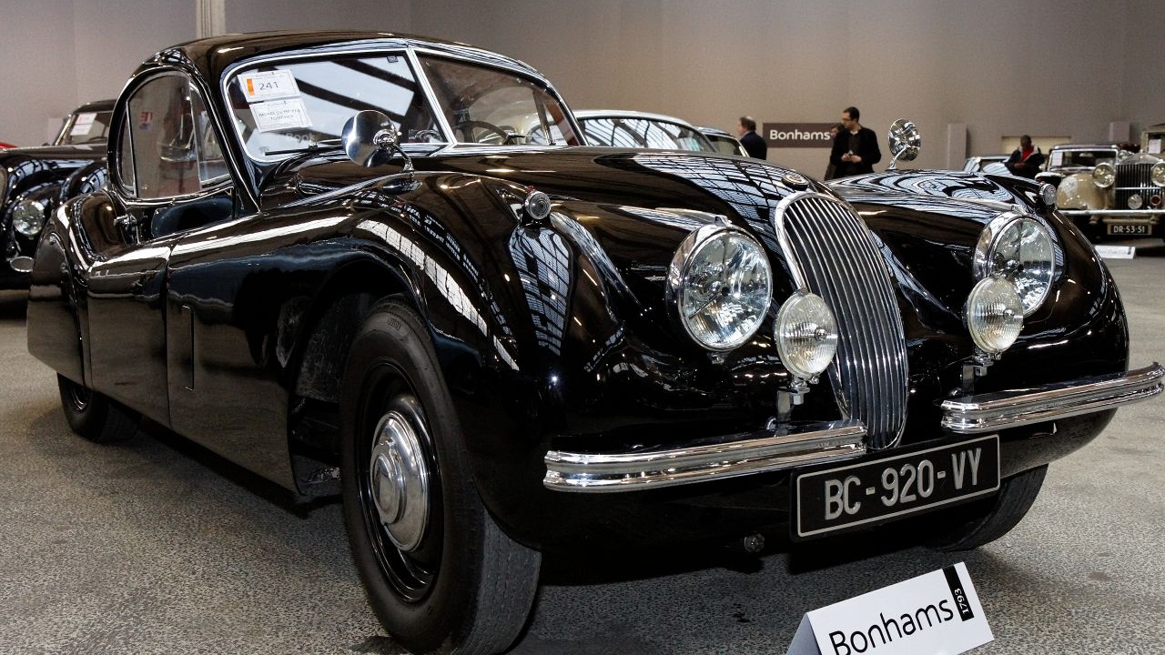 When the 1953 Jaguar XK120 ruled the autobahn