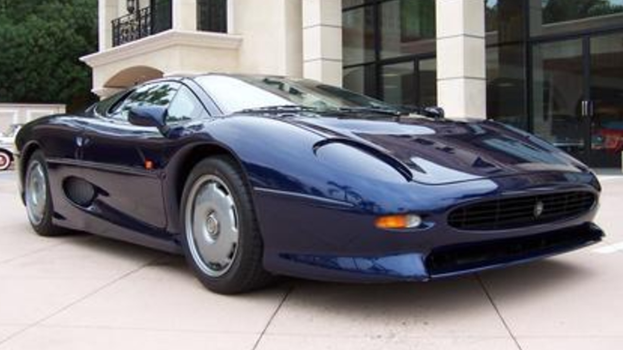 1990 Jaguar XJ220: first 200+ mph Jaguar built for the road