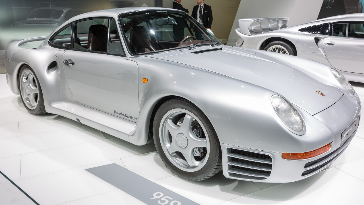 When the 1986 Porsche 959 previewed the future