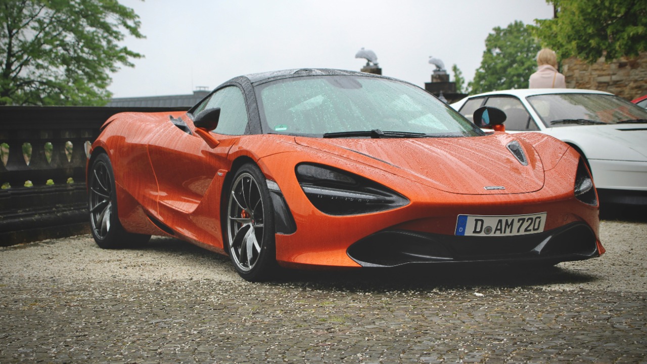 How the McLaren 720S makes speed feel like teleportation