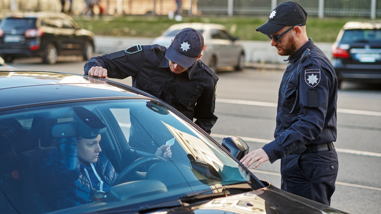 The 7 things officers watch closely when they walk up to your window