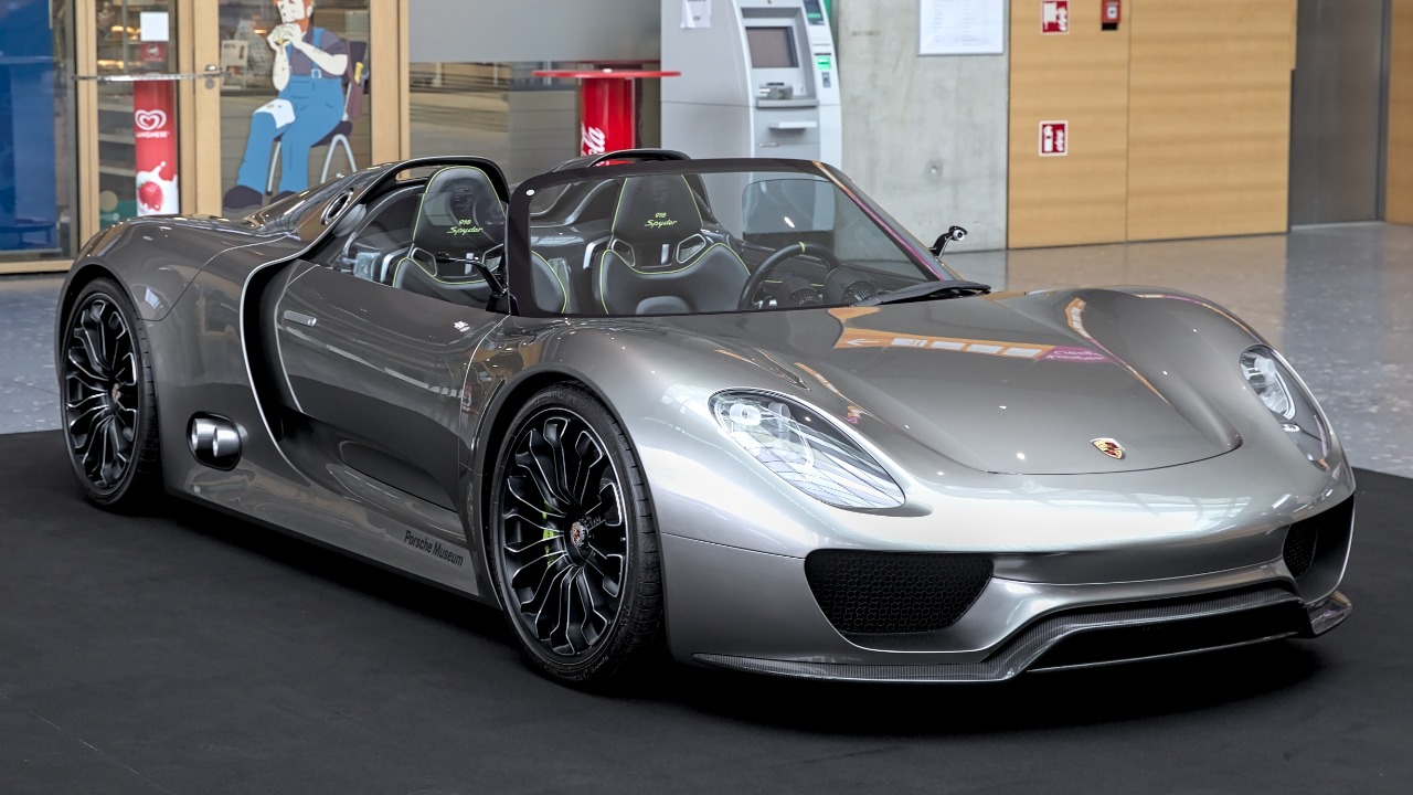 How the 918 Spyder rewrote hybrid performance expectations