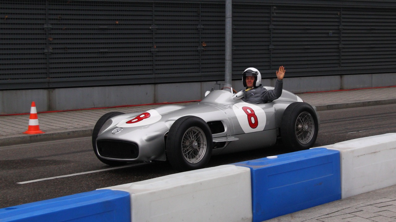 Nico Rosberg’s lone title and how he beat the unbeatable