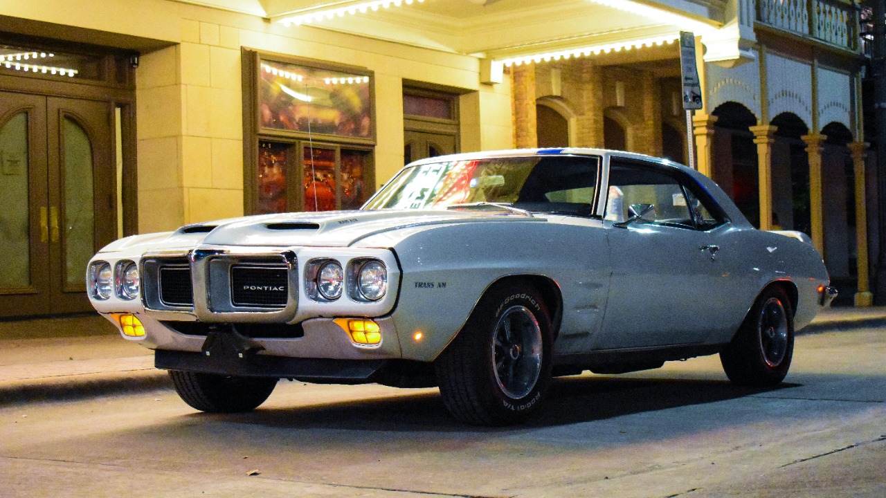 When the 1971 Pontiac Firebird Trans Am finally got serious
