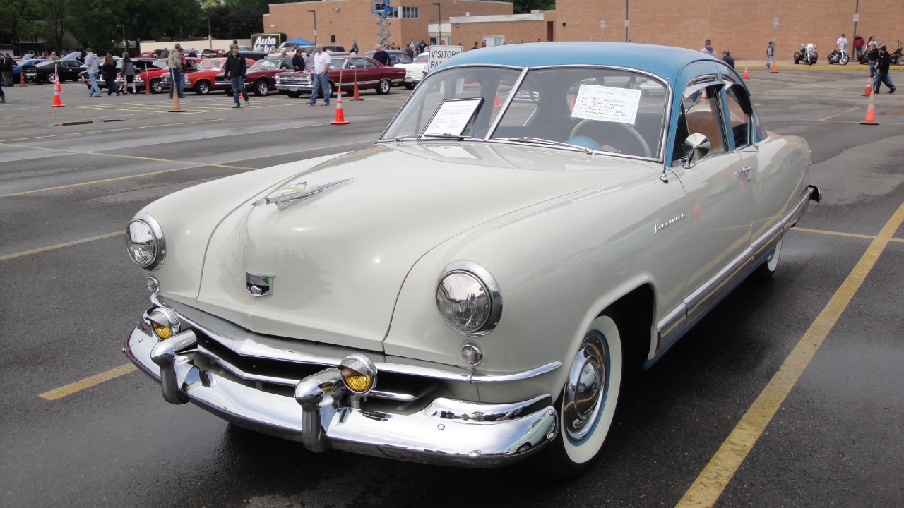 How the 1951 Kaiser Deluxe challenged the Big Three