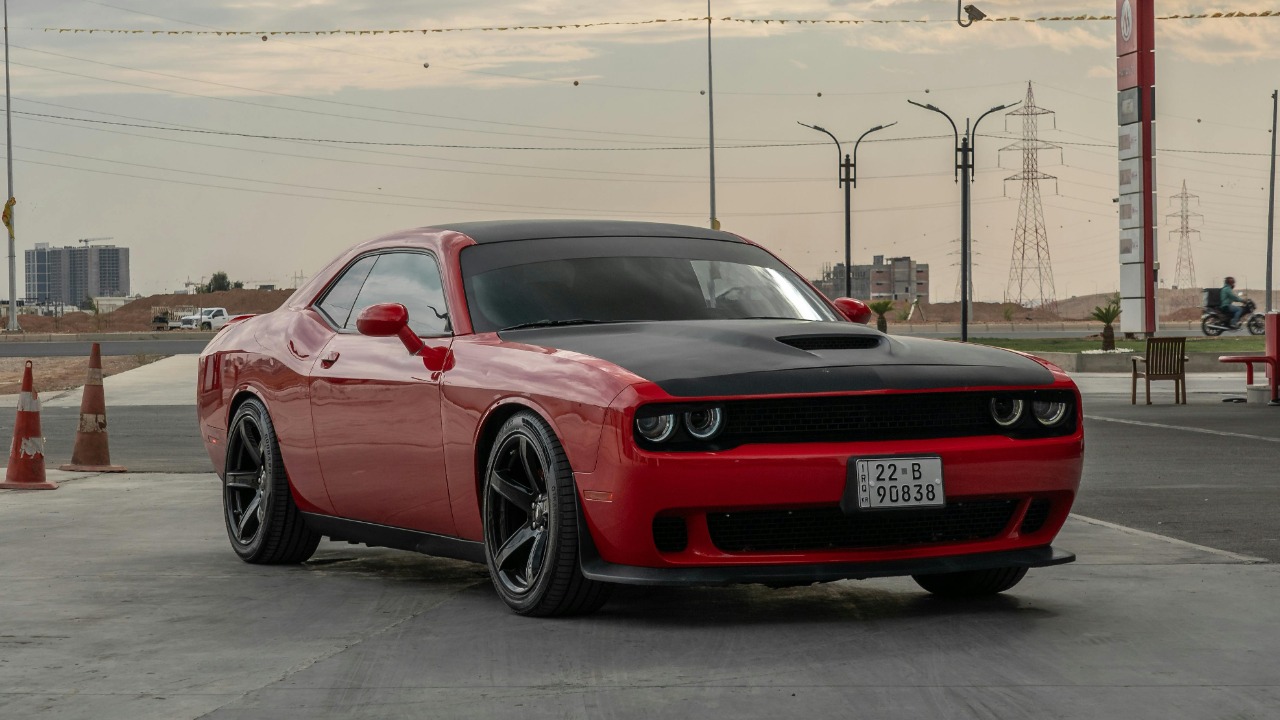 How early Challenger and Barracuda models are trending upward