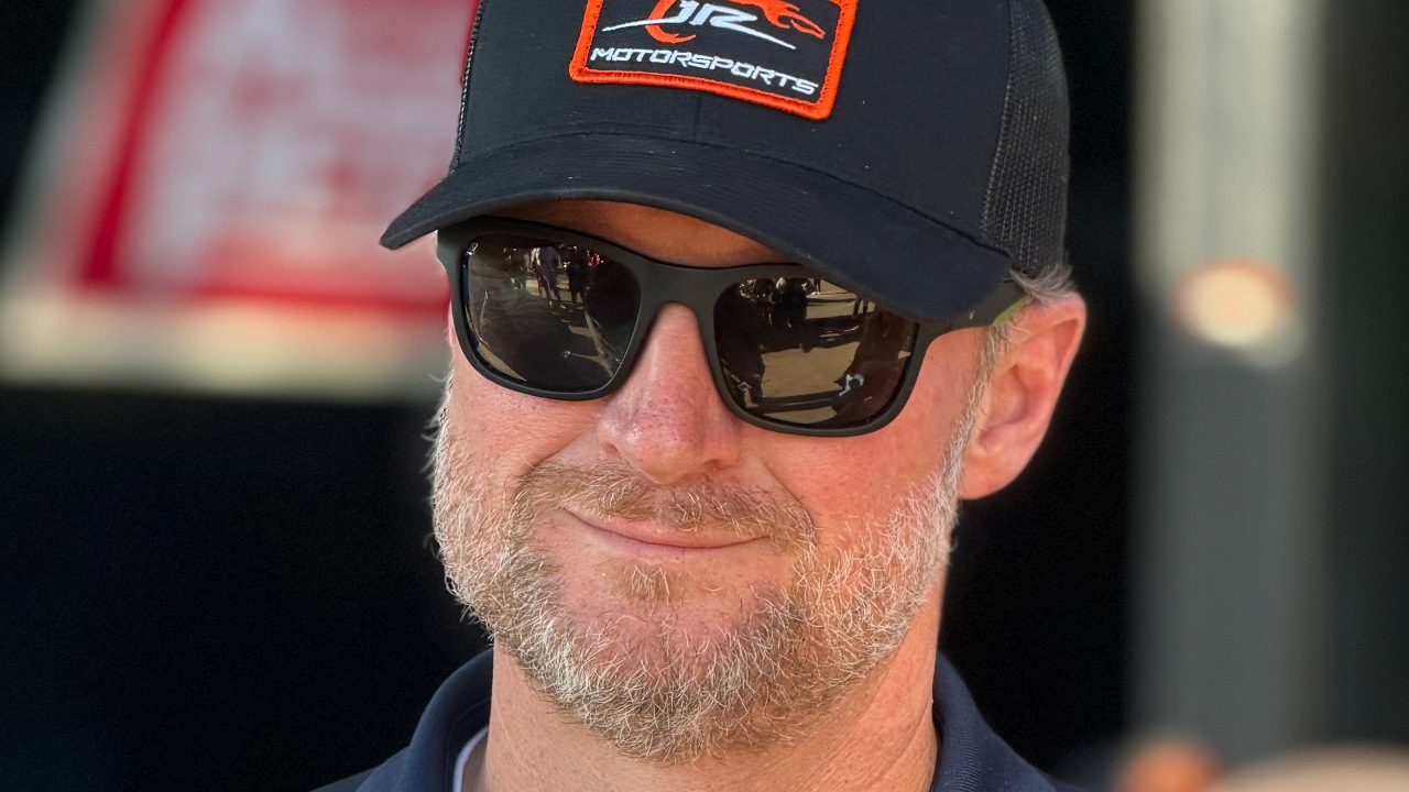 NASCAR on FOX voice fiercely backs Dale Jr. after Hall of Fame uproar
