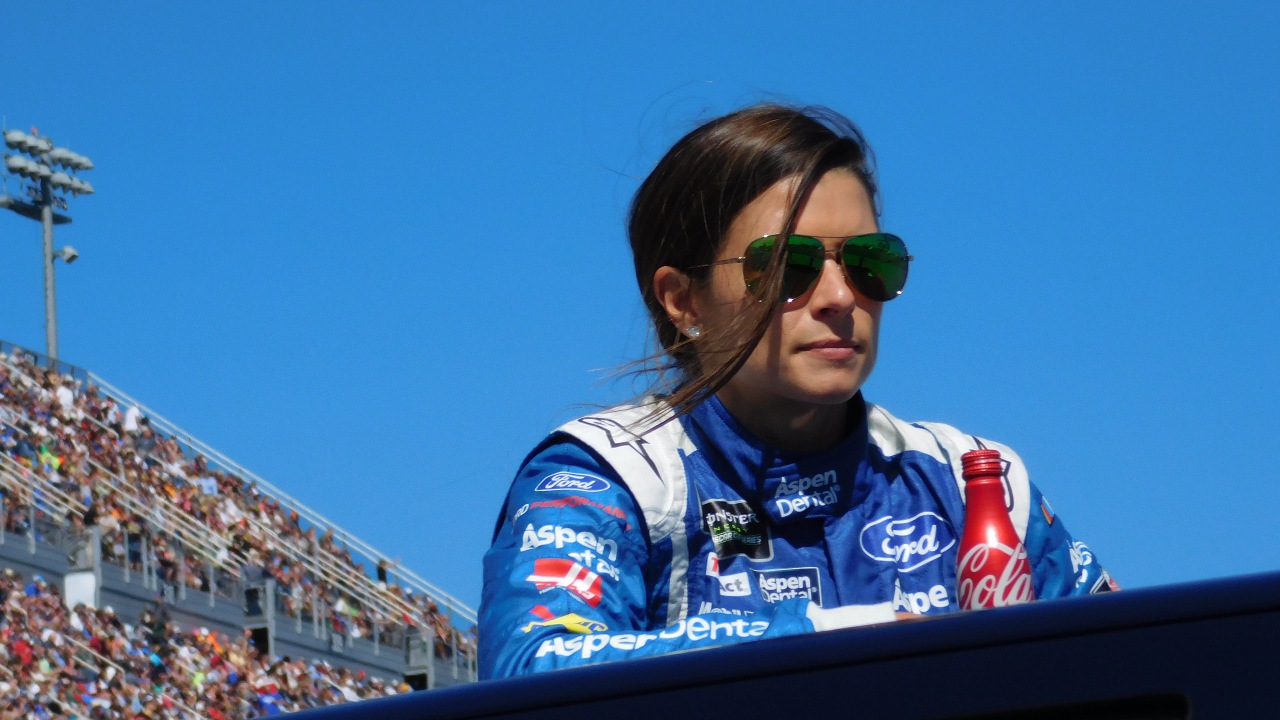 Danica Patrick stuns NFL world with huge flip after Rodgers drama