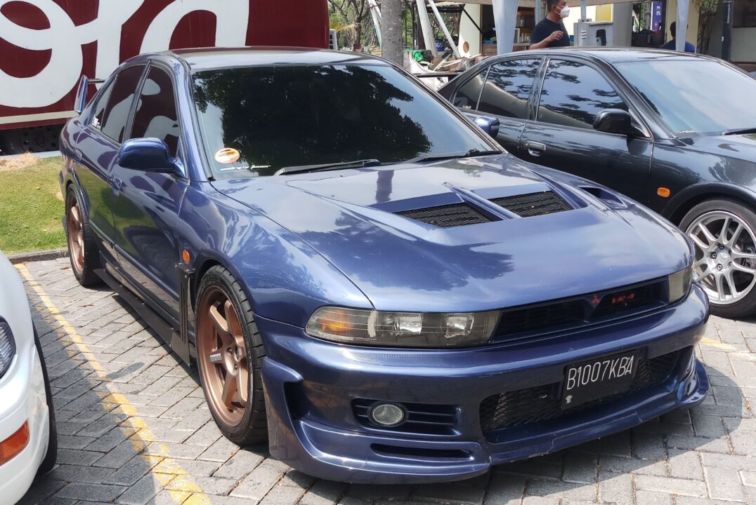 Mitsubishi Galant VR-4 (1)
