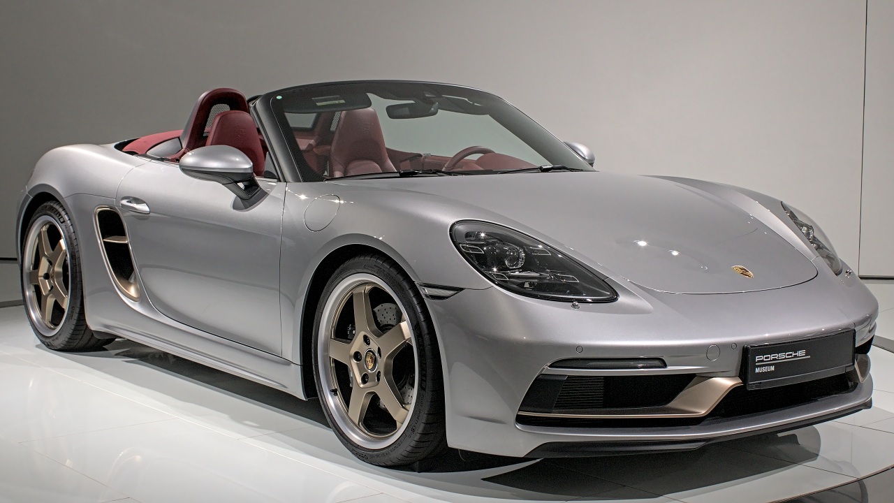 Porsche hits 279,449 sales in 2025 as plug-in models surge