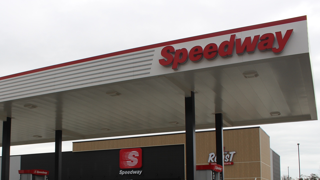 Put them out of business: Minnesota gas station faces fury after booting ICE