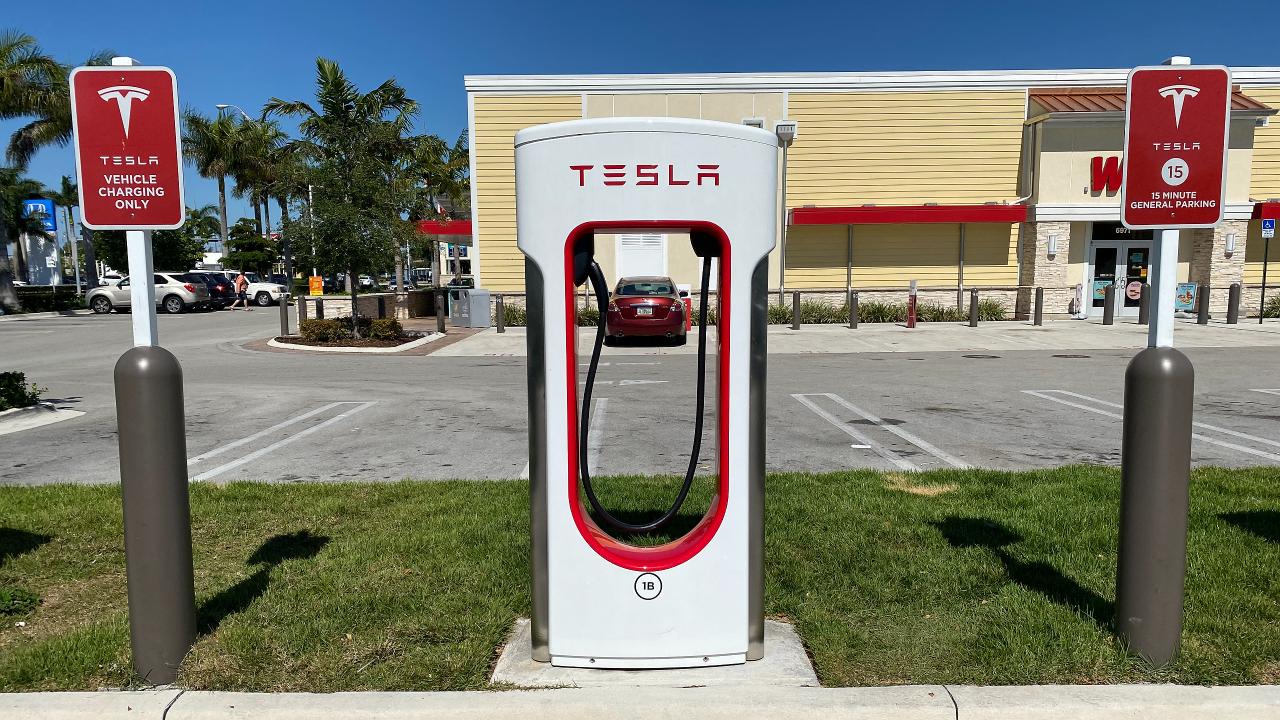 Wawa quietly rolls out its own branded Tesla Supercharger network