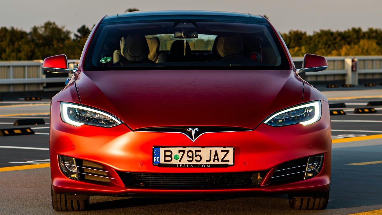 Tesla just declared the robot era more important than the EV era