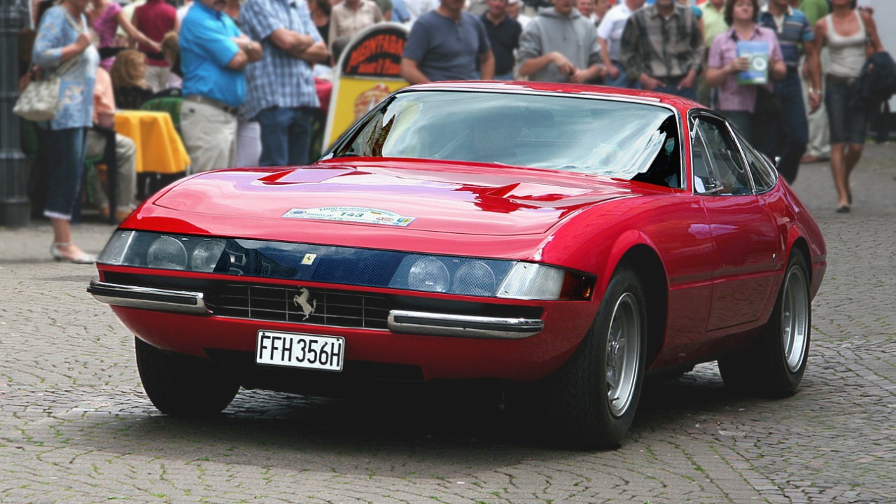 Even today the 1971 Ferrari 365 GTB/4 Daytona carries serious presence