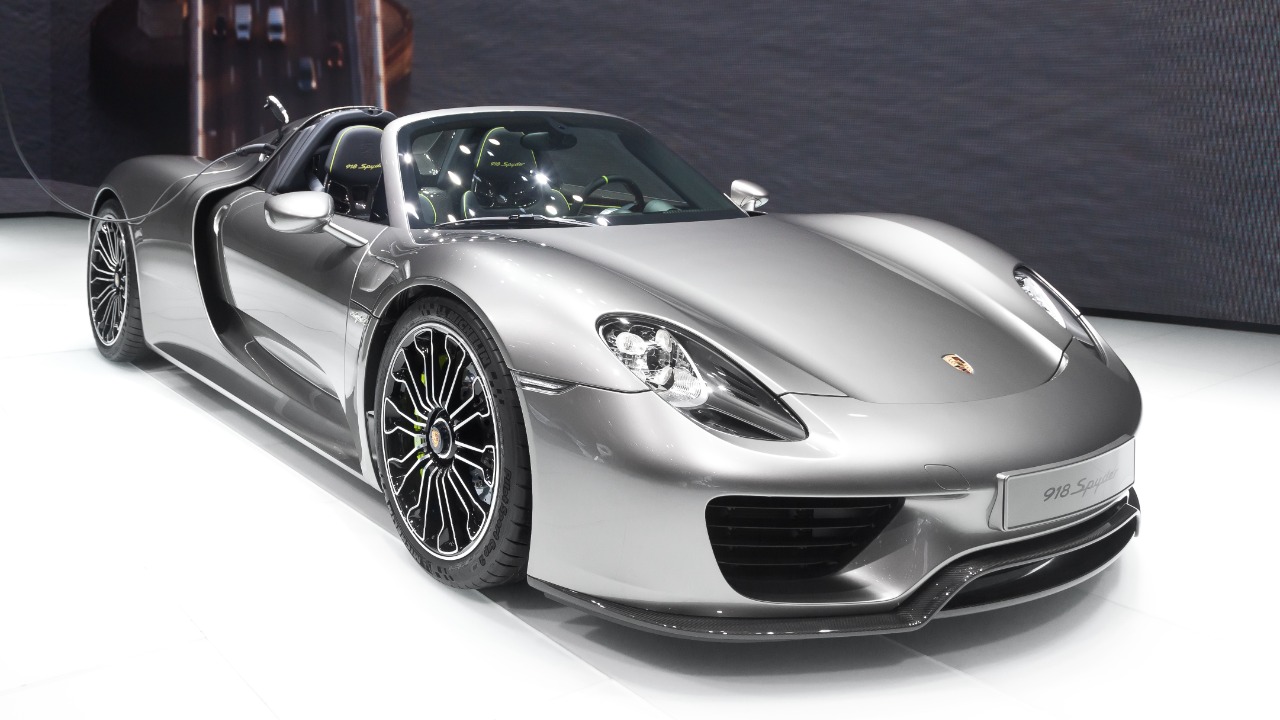 1-of-1 Porsche 918 Spyder smashes record with extra $2M sale