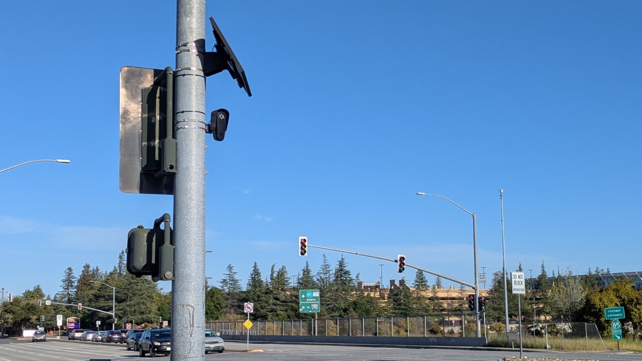 Flock traffic cams see everything on streets, except dirty cops