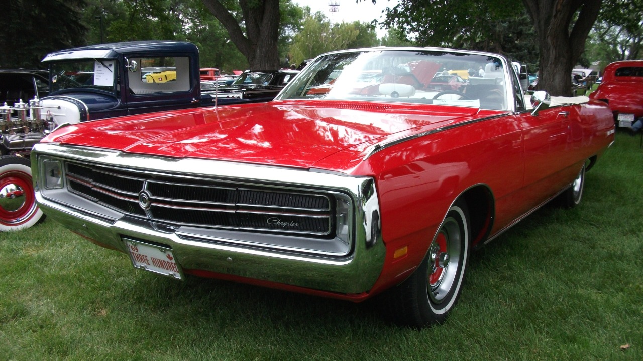 How the 1969 Chrysler 300 tried to keep luxury muscle relevant