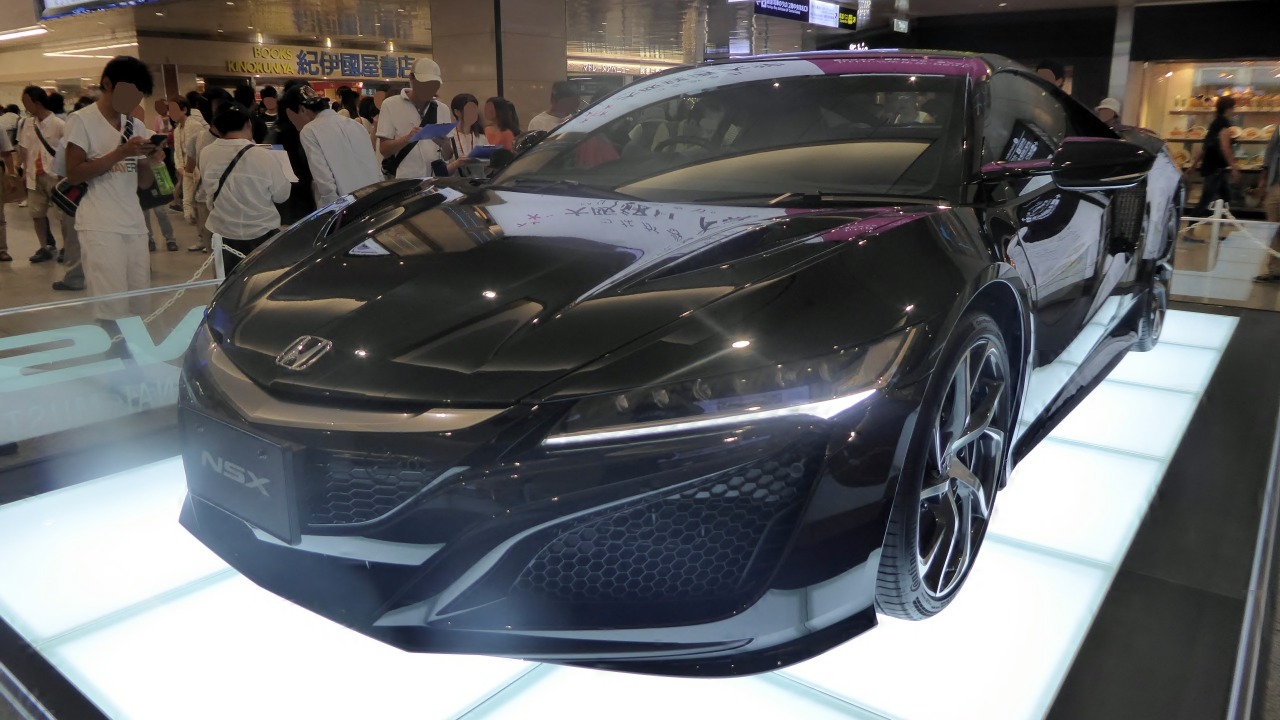 Why the 2016 Honda NSX reboot split opinions
