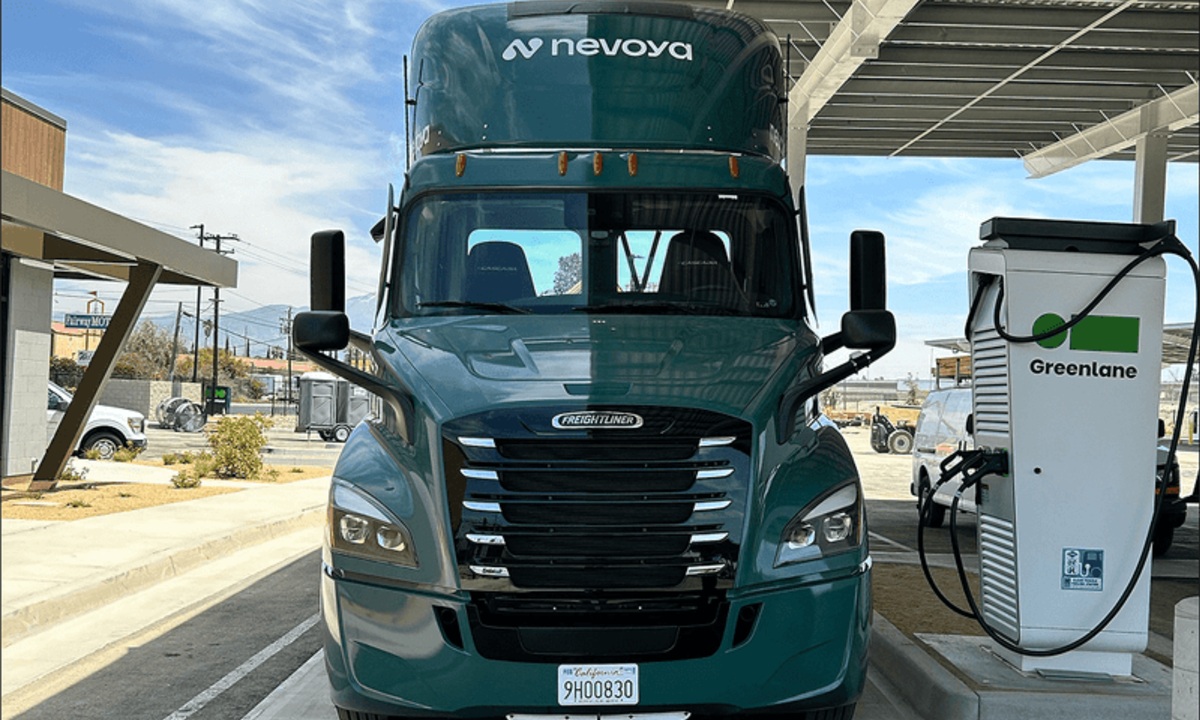 Texas goes big: 40 electric big rigs ready to swarm Lone Star roads