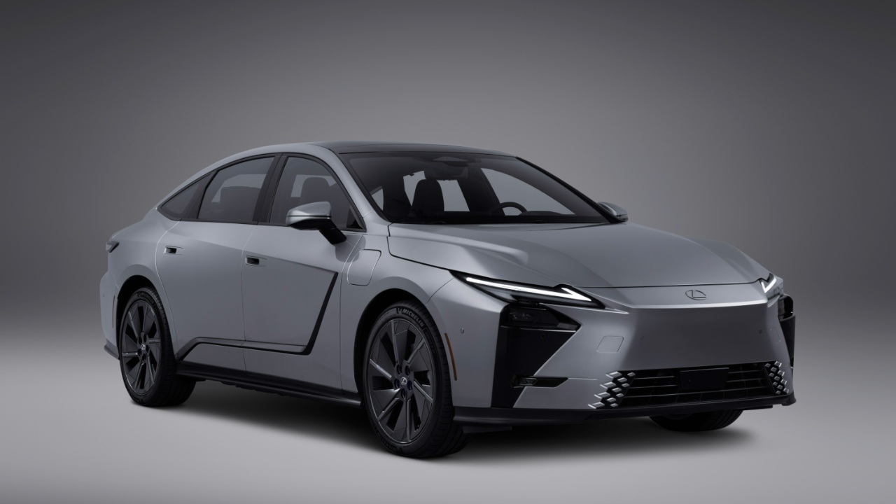 This Lexus tops 2026 charts with the craziest MPG you can buy