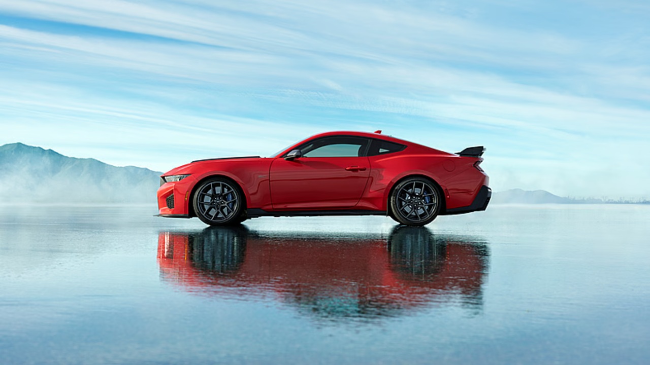 Ford’s Mustang Dark Horse SC arrives as brutal heir to Shelby GT500 crown