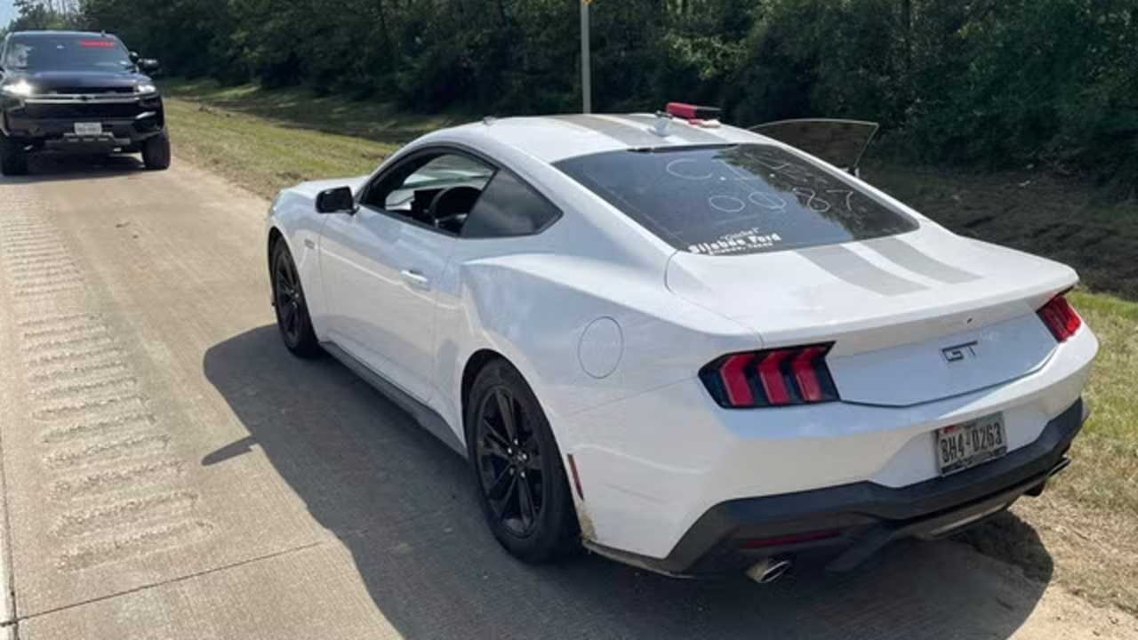 Brilliant Texas man busted after stealing Mustang and leaving his own ID behind