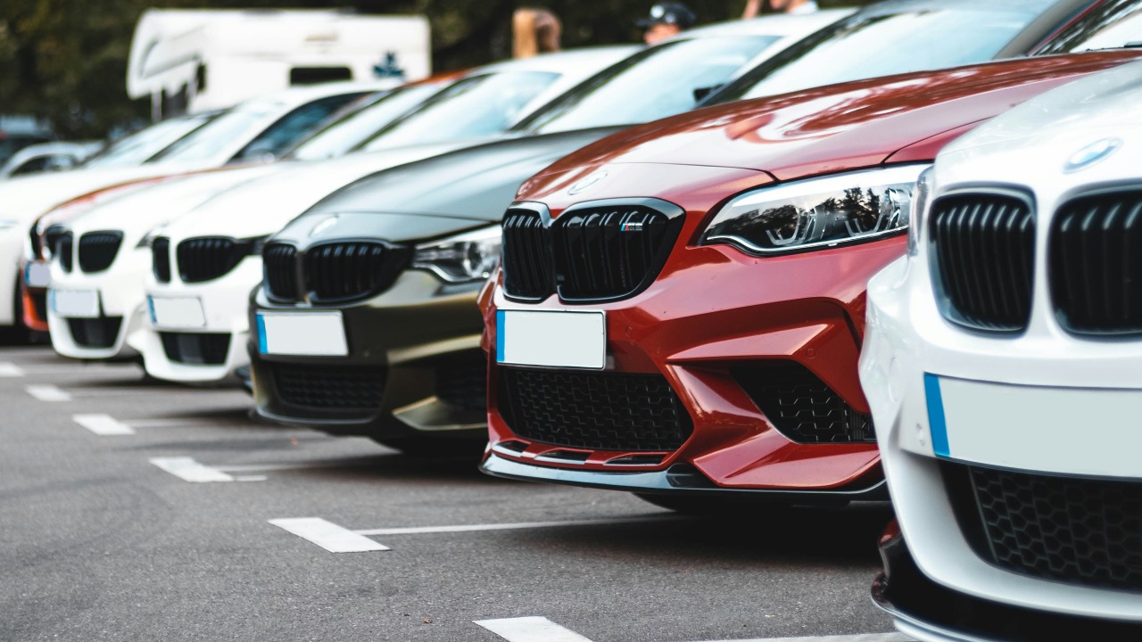 $1B car loan implosion traps 100K drivers and erases 1,000 paychecks