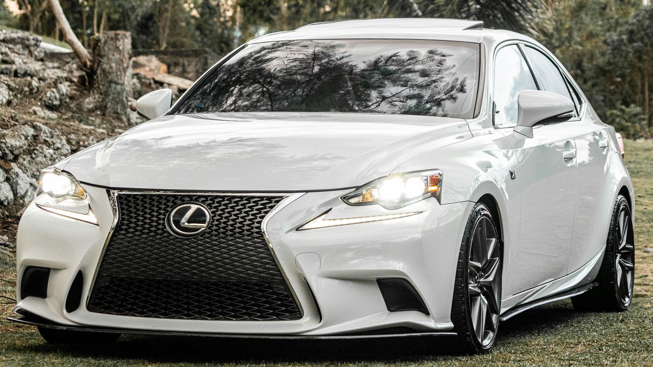 Toyota and Lexus electrify nearly half of U.S. buyers