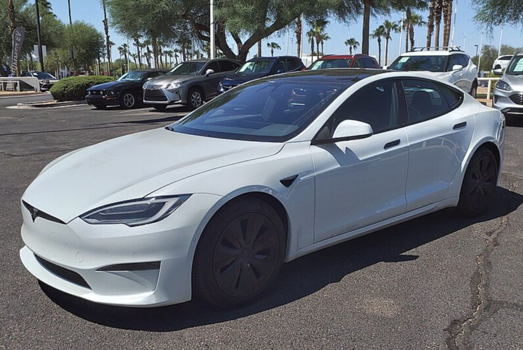 Tesla Model S Plaid