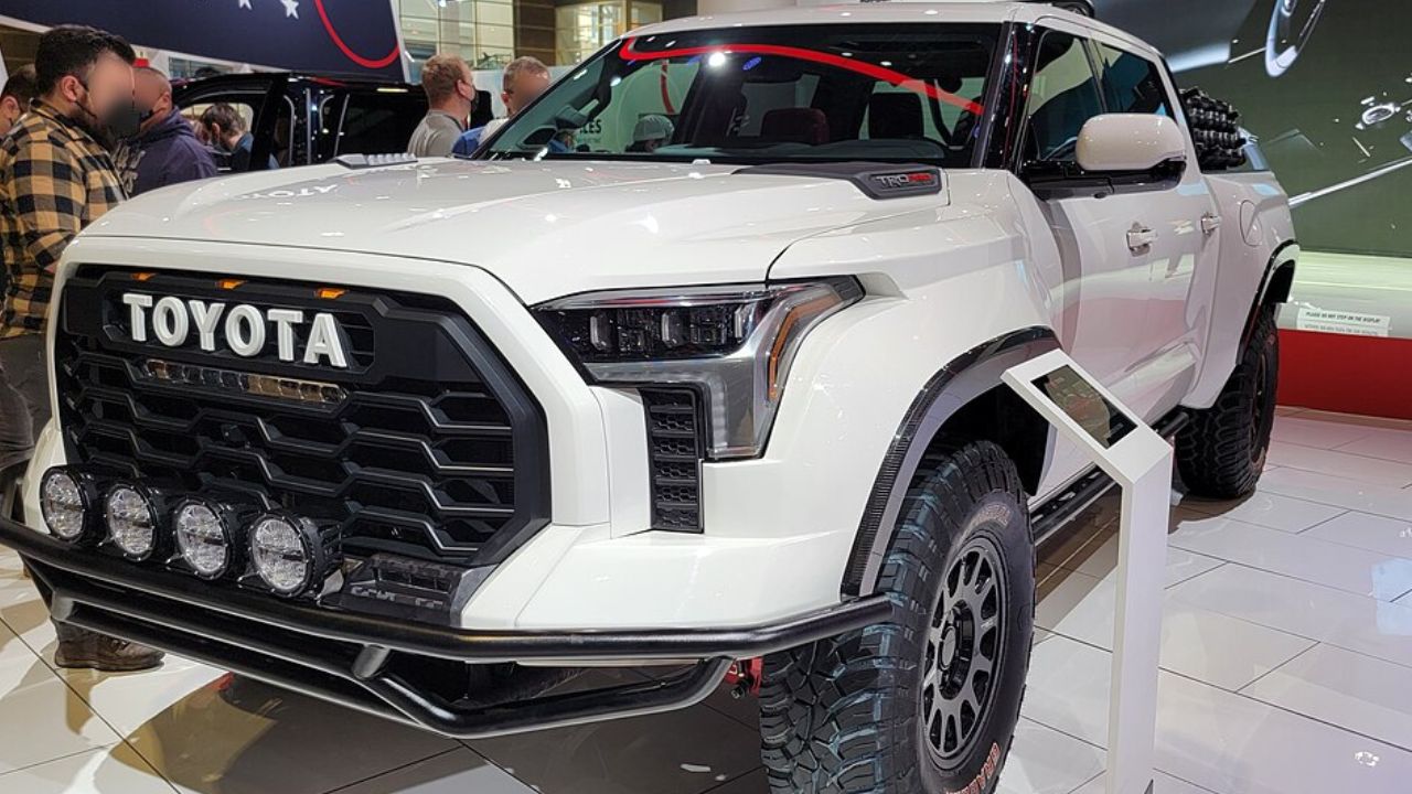 8 heavy-duty pickups shoppers are targeting first