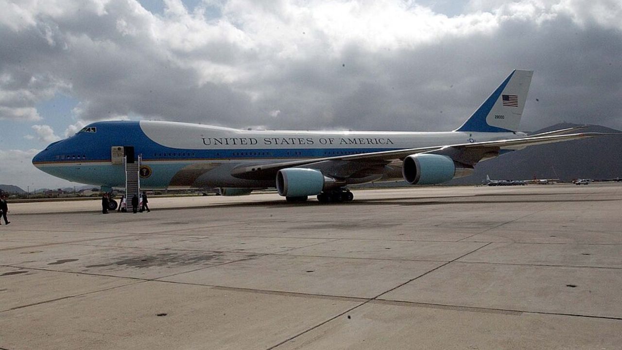 Trump era paint scheme replaces JFK blue on Air Force One fleet