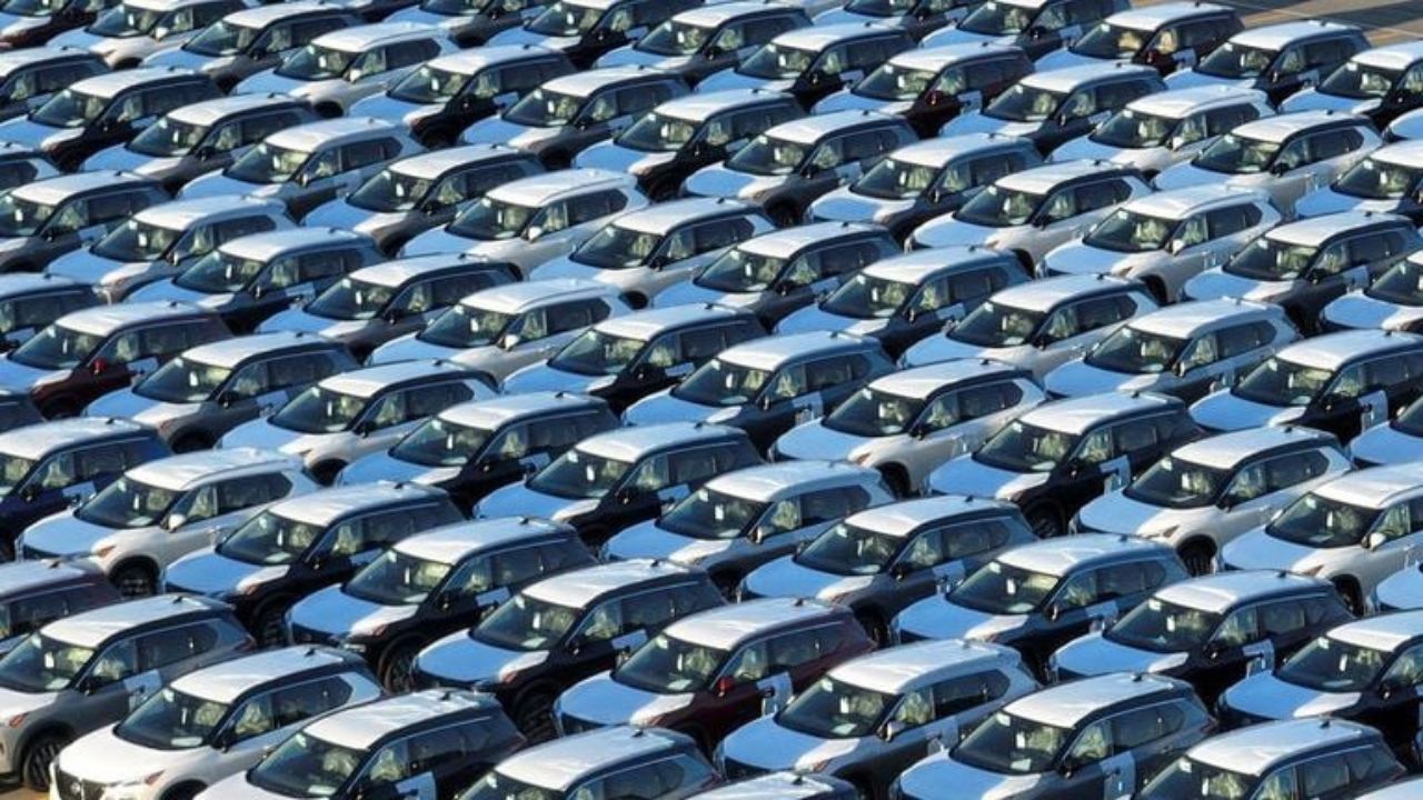 France car registrations plunge 6.55% in January, industry alarmed
