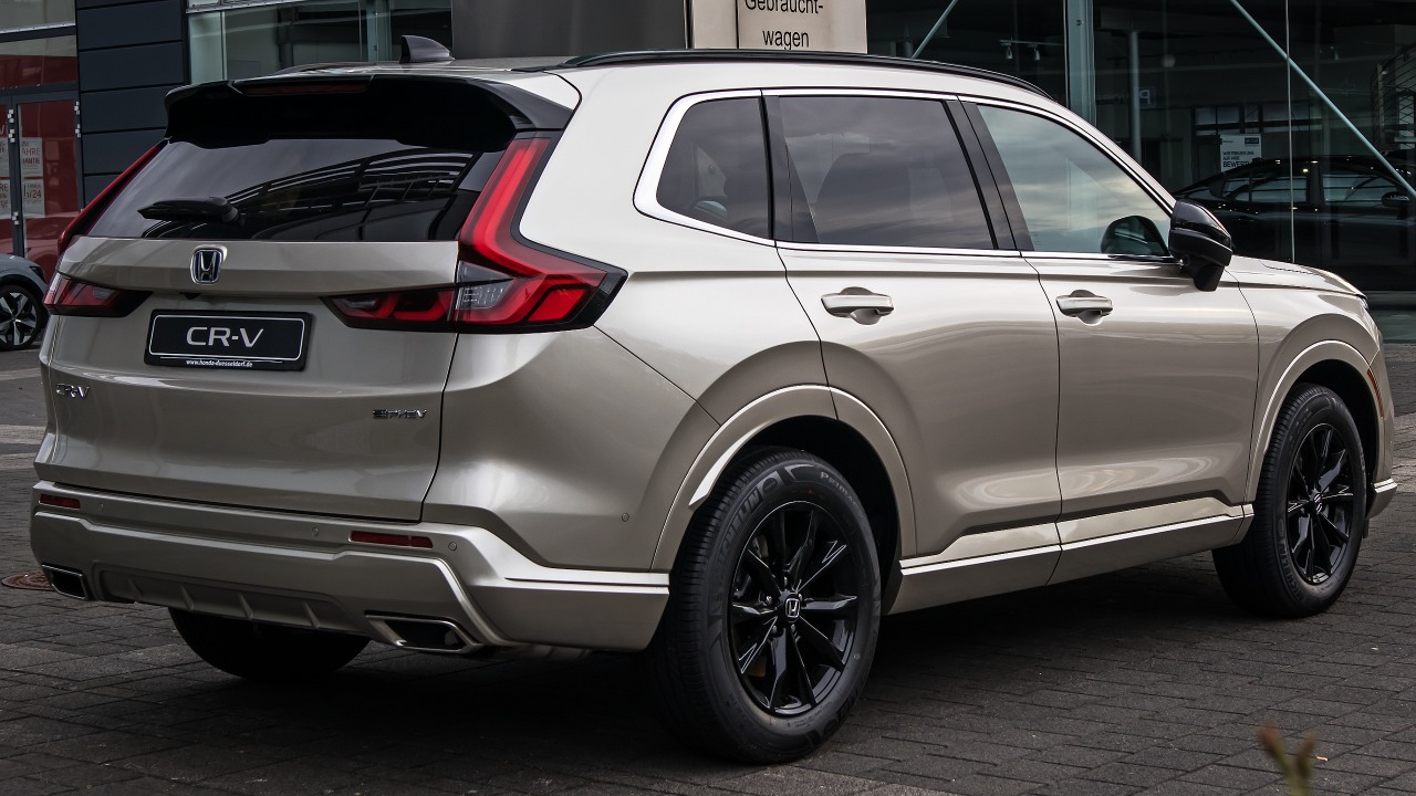 10 SUVs quietly proving they are built for the long haul