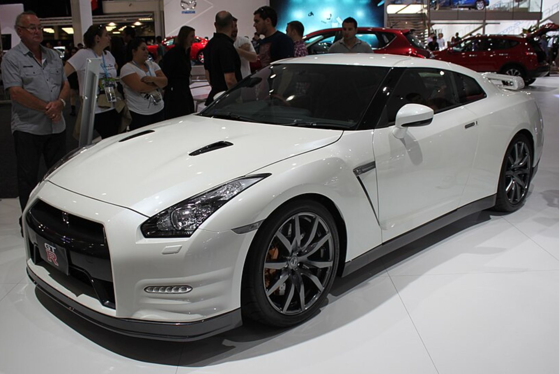 Nissan exec says a broader sports-car lineup is back on the table