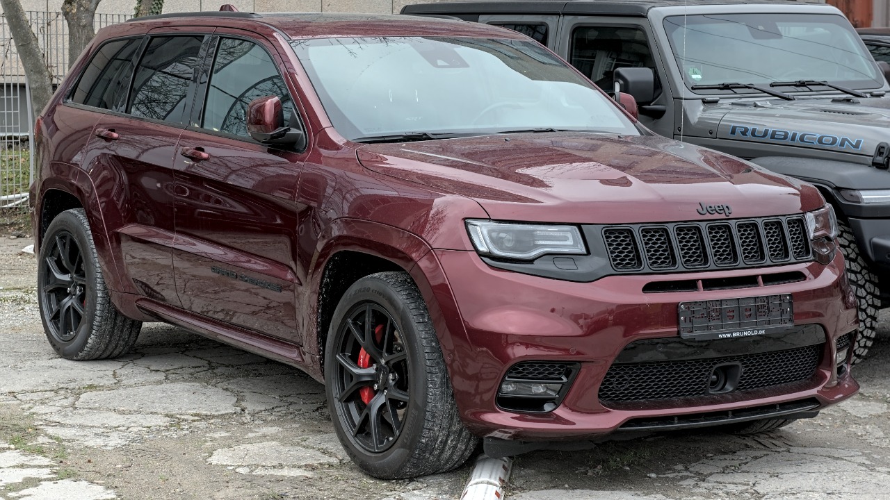 Jeep hints at V8 Grand Cherokee revival with possible Hellcat power