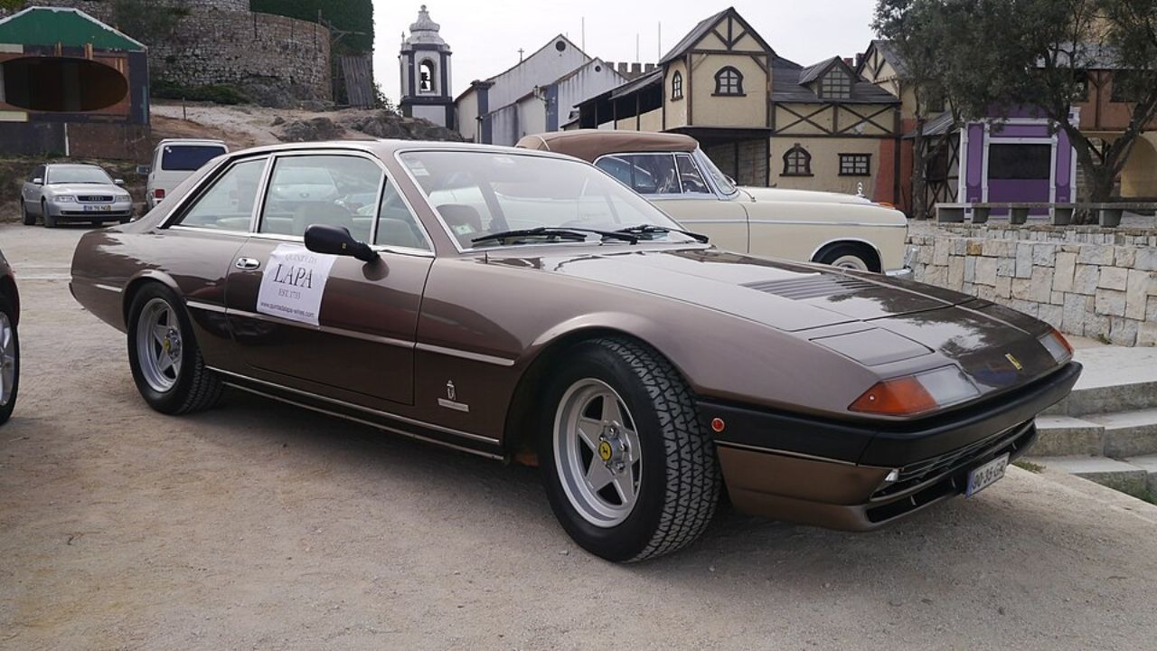 Image Credit: TuRbO_J from Adelaide, Australia – Ferrari 400i, CC BY 2.0, via Wikimedia Commons
