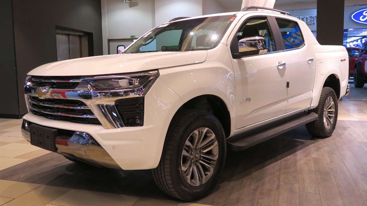 10 trucks that seem almost immune to high mileage