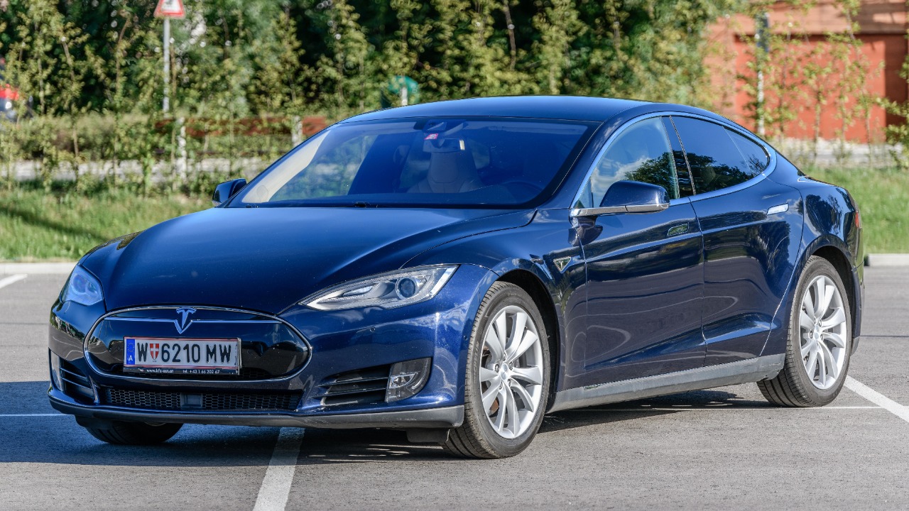 Tesla Model S ownership costs still surprise first-time buyers