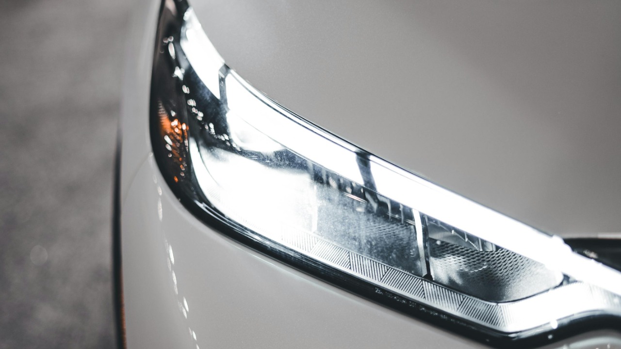 What to know before swapping your car’s headlights to LED