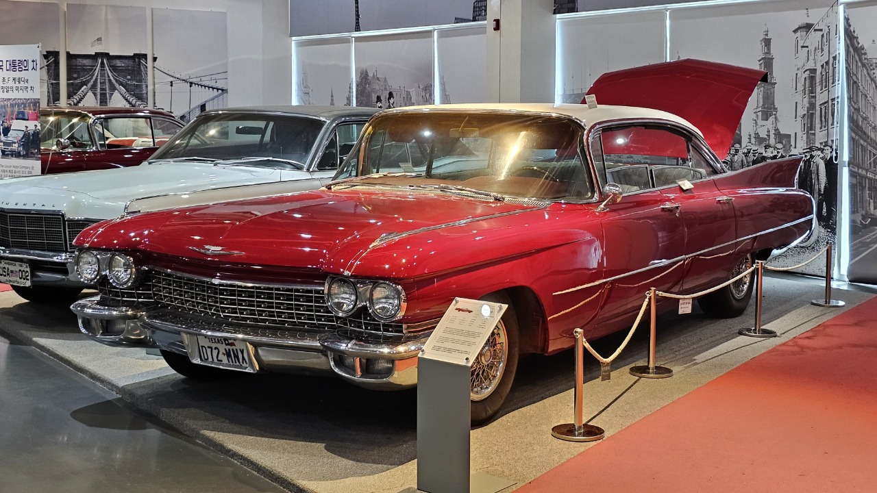 Built to isolate the driver, the 1960 Cadillac Fleetwood delivered