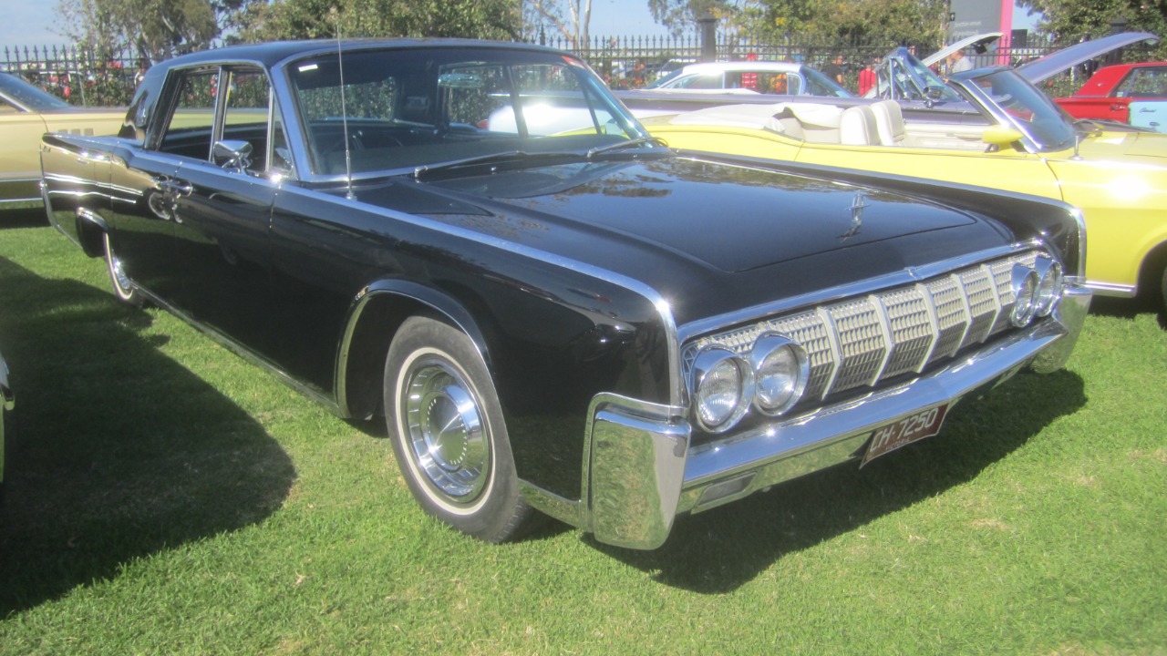 Presidential calm surrounded the 1964 Lincoln Continental sedan