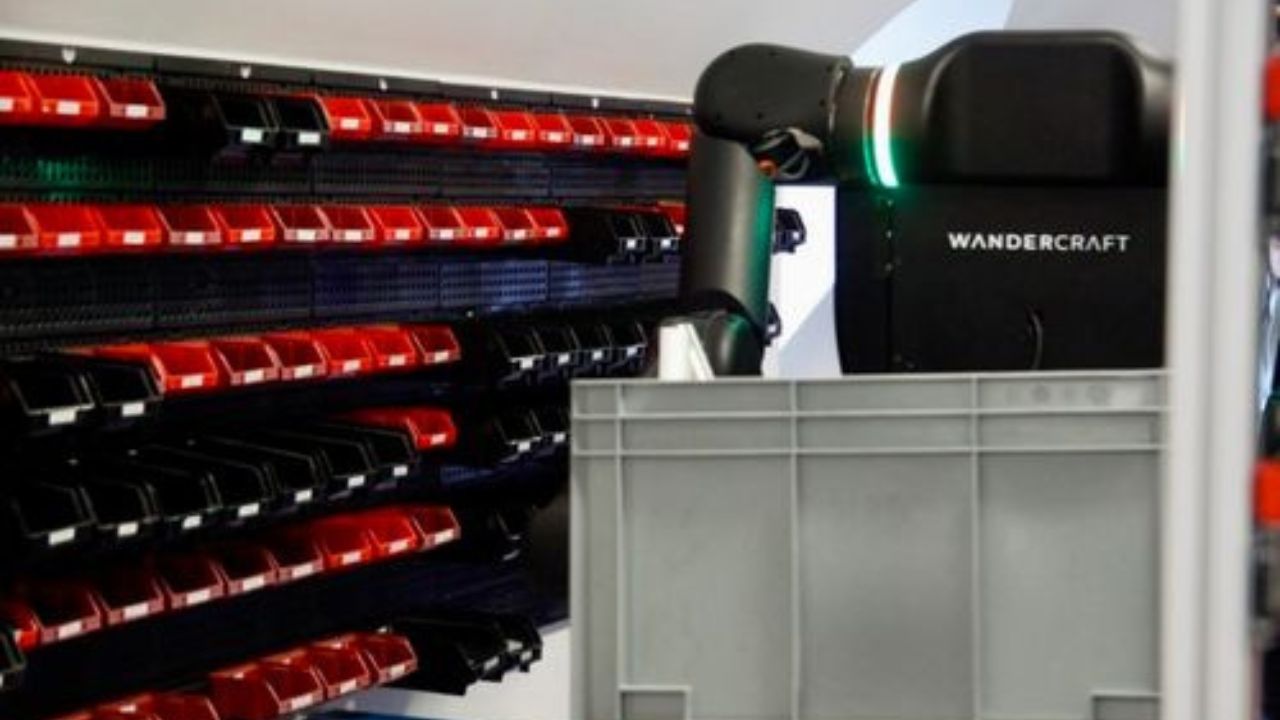 Renault Calvin humanoid robot is already transforming car production